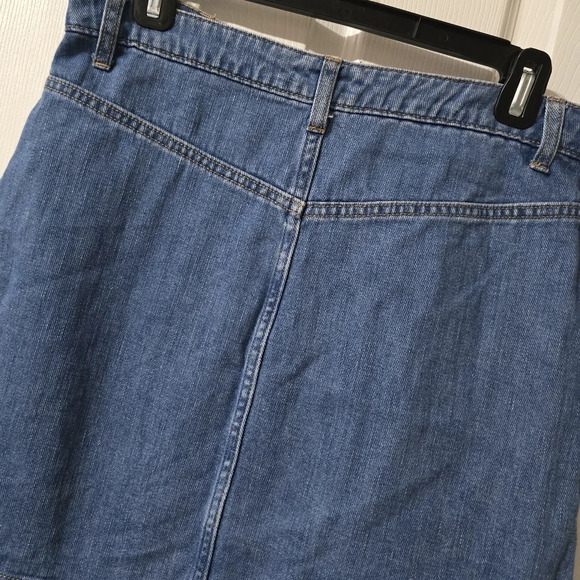 GAP Button Front Denim Mini Skirt, Medium Blue Wash, A-Line, Size 28, EUC! - Picture 7 of 8
